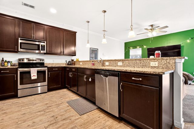 7851 Wilderness Trail B, North Charleston, SC 29418