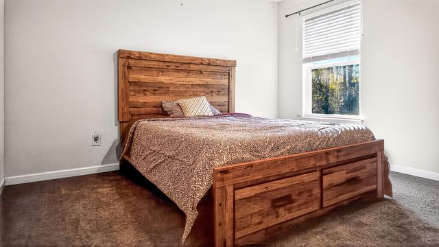 7851 Wilderness Trail B, North Charleston, SC 29418