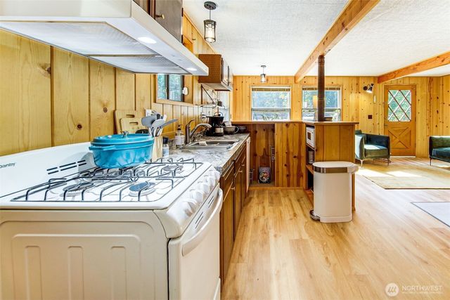 64464 NE 180th Street, Baring, WA 98224