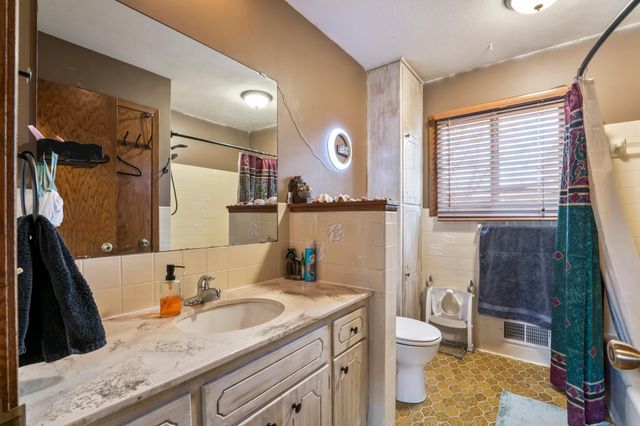 2626 3rd Place NE, Rochester, MN 55906