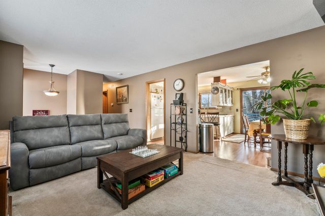 2626 3rd Place NE, Rochester, MN 55906