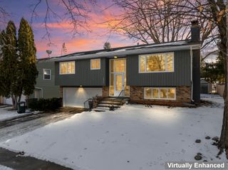 2626 3rd Place NE, Rochester, MN 55906