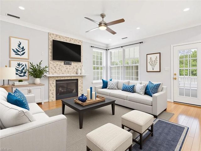 2428 Annie CIR, Chesapeake, VA 23323