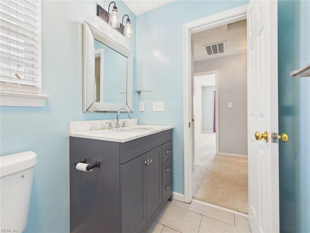 2428 Annie CIR, Chesapeake, VA 23323
