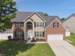 2428 Annie CIR, Chesapeake, VA 23323