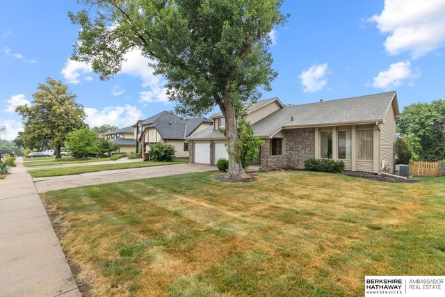 13005 S 29th Avenue, Bellevue, NE 68123