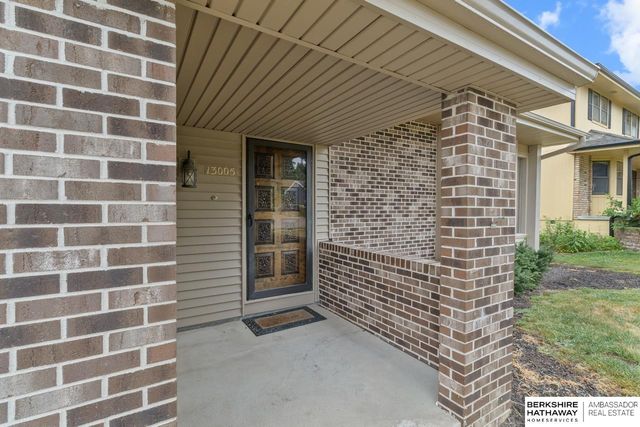 13005 S 29th Avenue, Bellevue, NE 68123