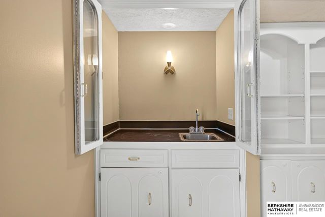 13005 S 29th Avenue, Bellevue, NE 68123