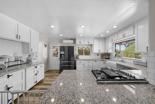 2110 Via Corina, Alpine, CA 91901