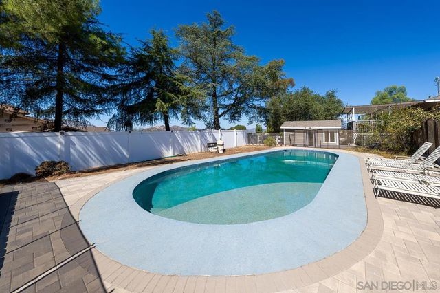 2110 Via Corina, Alpine, CA 91901