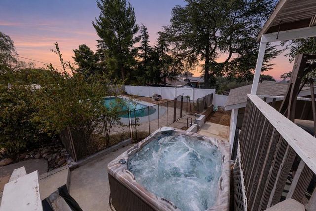 2110 Via Corina, Alpine, CA 91901