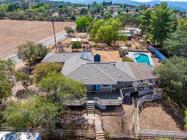 2110 Via Corina, Alpine, CA 91901
