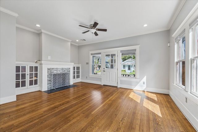 1102 E 14th Street, Houston, TX 77009