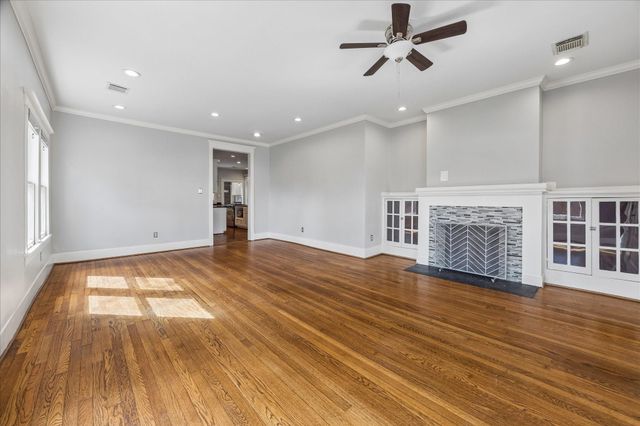 1102 E 14th Street, Houston, TX 77009