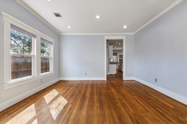 1102 E 14th Street, Houston, TX 77009