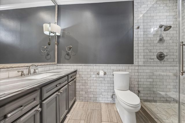 1102 E 14th Street, Houston, TX 77009