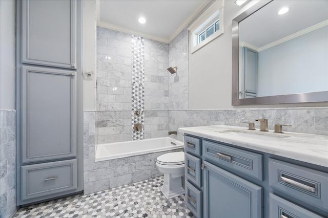 1102 E 14th Street, Houston, TX 77009