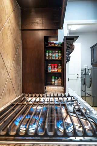 362 Wellington DR, Austin, TX 78737