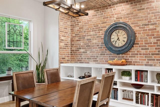 362 Wellington DR, Austin, TX 78737