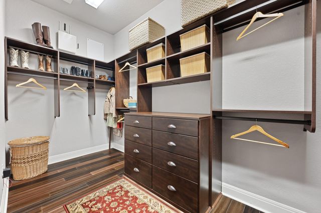 362 Wellington DR, Austin, TX 78737