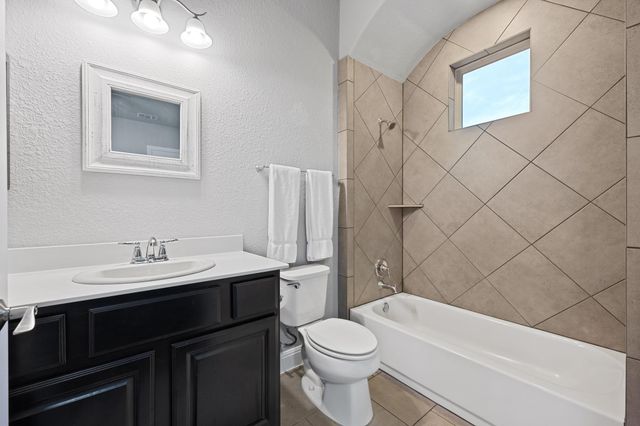 362 Wellington DR, Austin, TX 78737