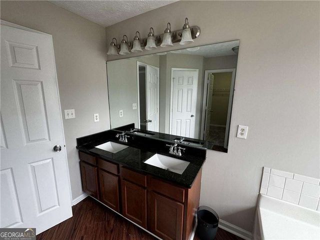 2463 Meadow Springs Drive, Lithonia, GA 30058
