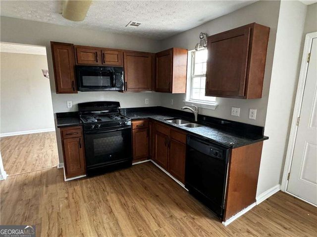 2463 Meadow Springs Drive, Lithonia, GA 30058