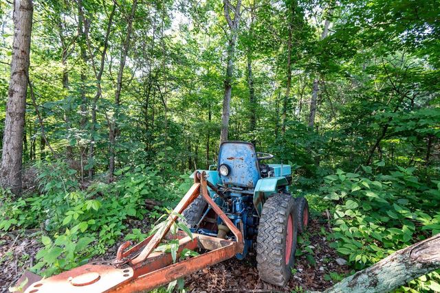 2500 S Coal Mine Road, Bloomfield, IN 47424