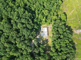 2500 S Coal Mine Road, Bloomfield, IN 47424