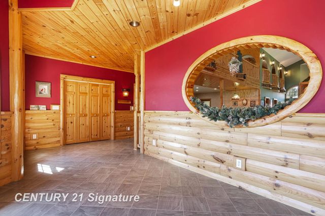 4285 N Iva Road, Hemlock, MI 48626