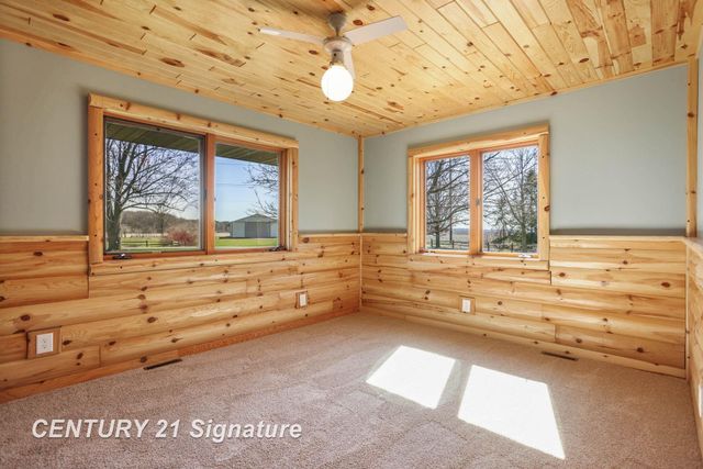 4285 N Iva Road, Hemlock, MI 48626