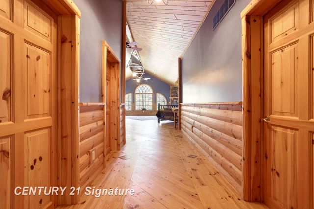 4285 N Iva Road, Hemlock, MI 48626