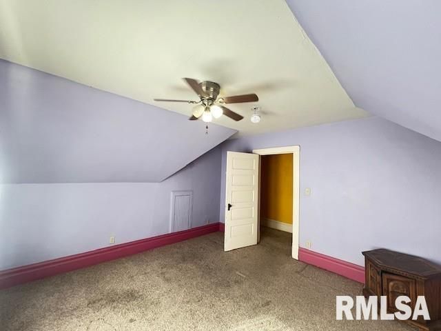 529 N KELLOGG Street, Galesburg, IL 61401