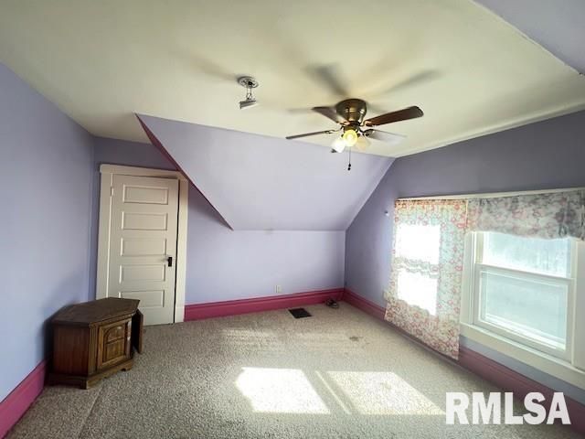 529 N KELLOGG Street, Galesburg, IL 61401