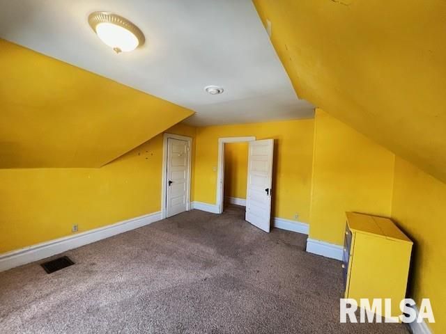 529 N KELLOGG Street, Galesburg, IL 61401