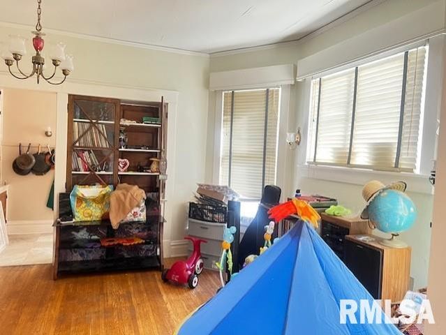 529 N KELLOGG Street, Galesburg, IL 61401