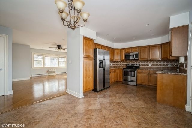 1337 1st Street 1337, Northbrook, IL 60062