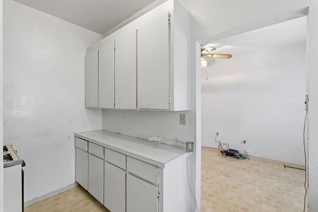 1260 96Th Ave, Oakland, CA 94603