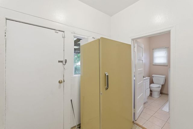 1260 96Th Ave, Oakland, CA 94603