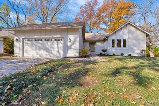 15795 Scenic Green Court, Chesterfield, MO 63017