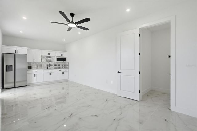 1134 HOLMES AVE S, Lehigh Acres, FL 33974