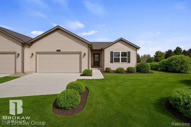 3371 Meadowridge Court, Davison, MI 48423