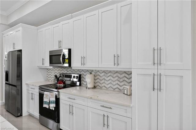 2701 NW 11th ST, Cape Coral, FL 33993