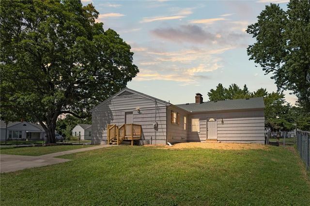 11911 E 44th Street, Kansas City, MO 64133