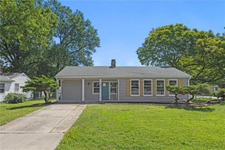 11911 E 44th Street, Kansas City, MO 64133
