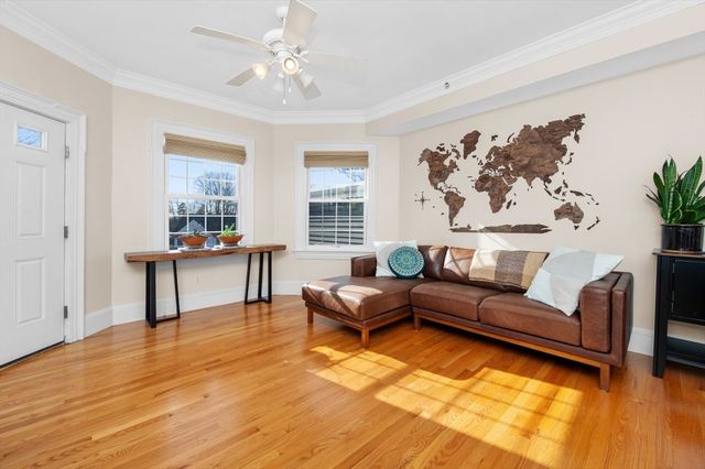 8 Parker Rd 5, Wakefield, MA 01880