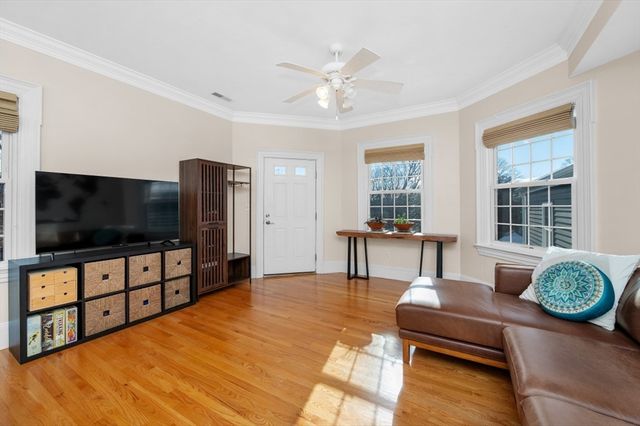 8 Parker Rd 5, Wakefield, MA 01880