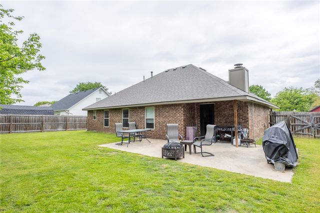 3380 Ryan Street, Springdale, AR 72764