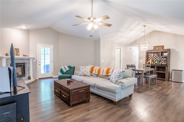 3380 Ryan Street, Springdale, AR 72764