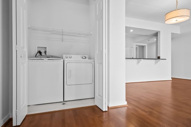 515 N Harlem Avenue 203, Oak Park, IL 60302